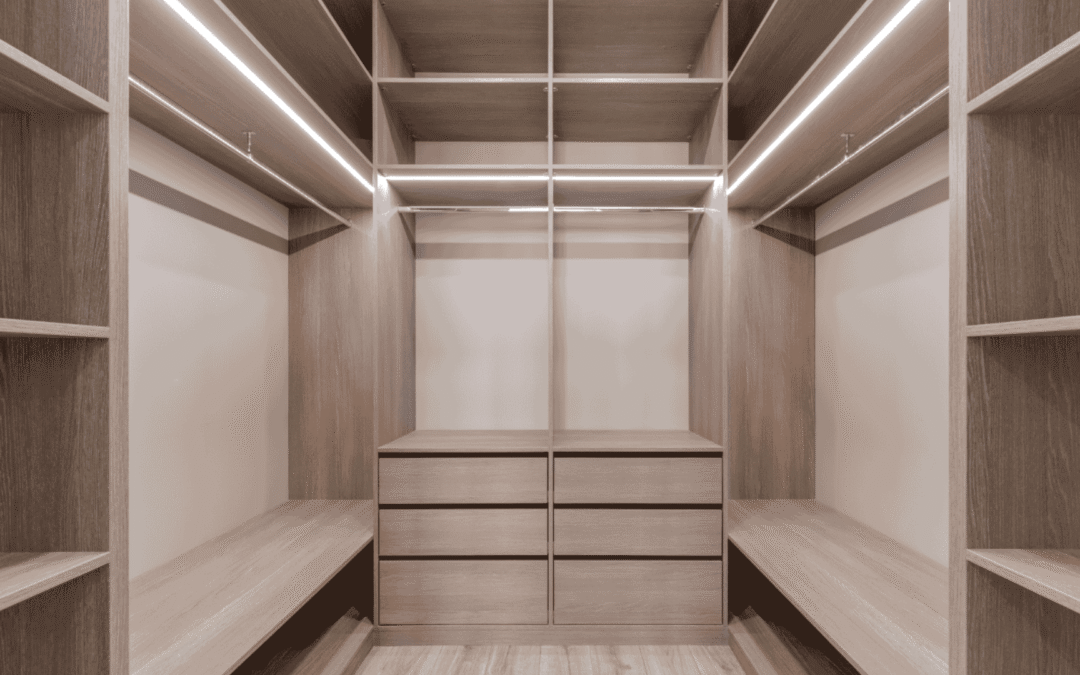 Vestidor a medida: guía para integrar sin perder espacio