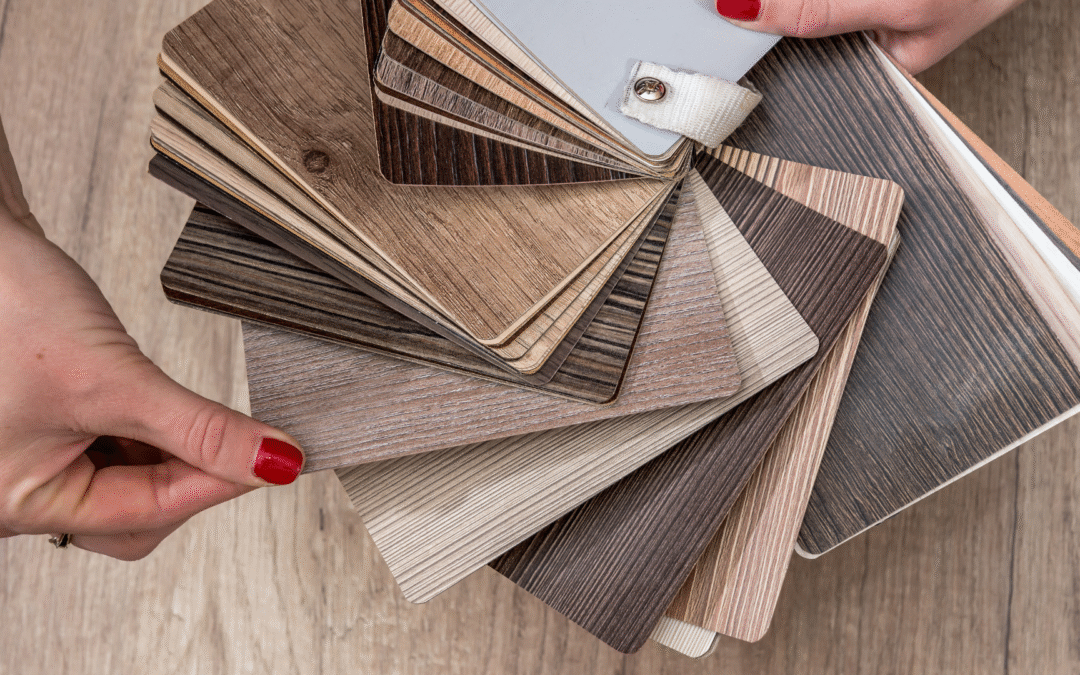 Suelo laminado vinílico: ventajas frente a la tarima